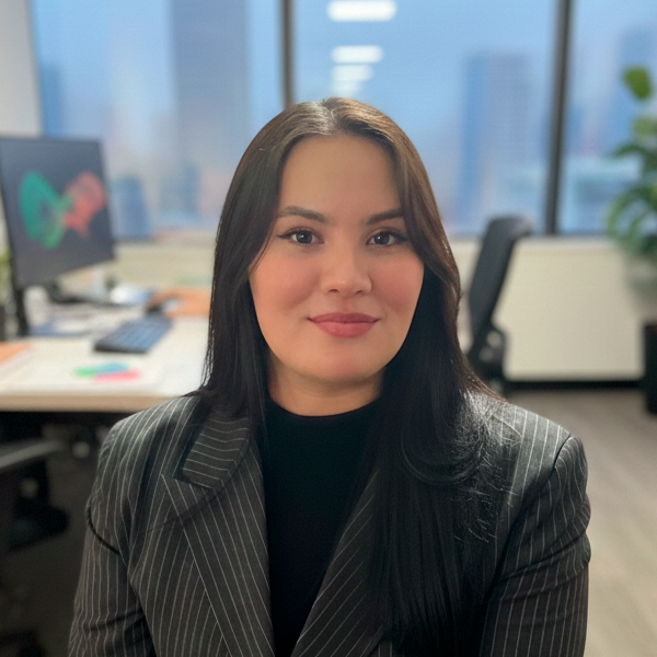 Javiera Espinoza J. — Administración y Finanzas CER Servicios